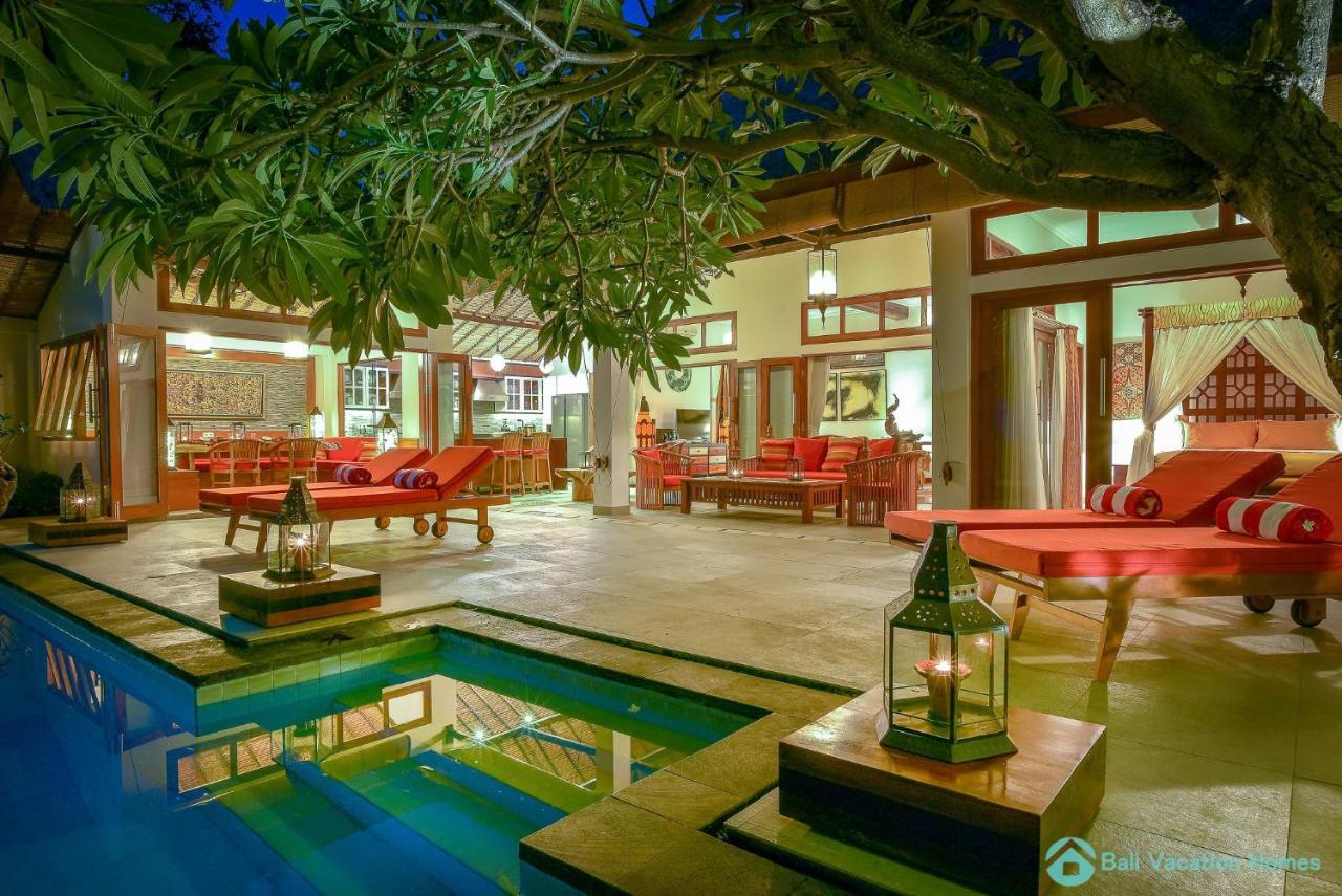 Villa Kamboja - Intimate Luxury Lovina Beach Villa Banjar  Bagian luar foto