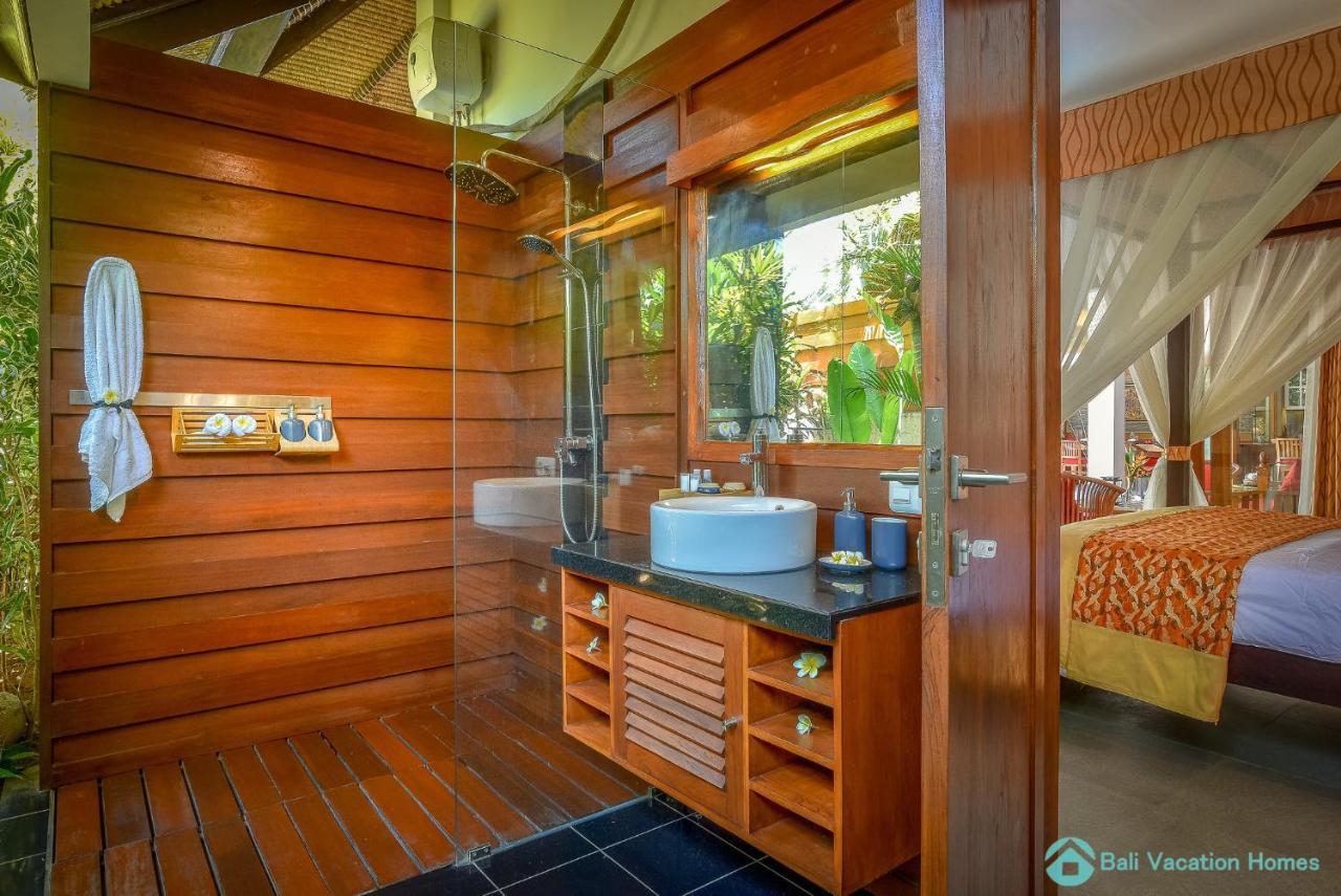Villa Kamboja - Intimate Luxury Lovina Beach Villa Banjar  Bagian luar foto